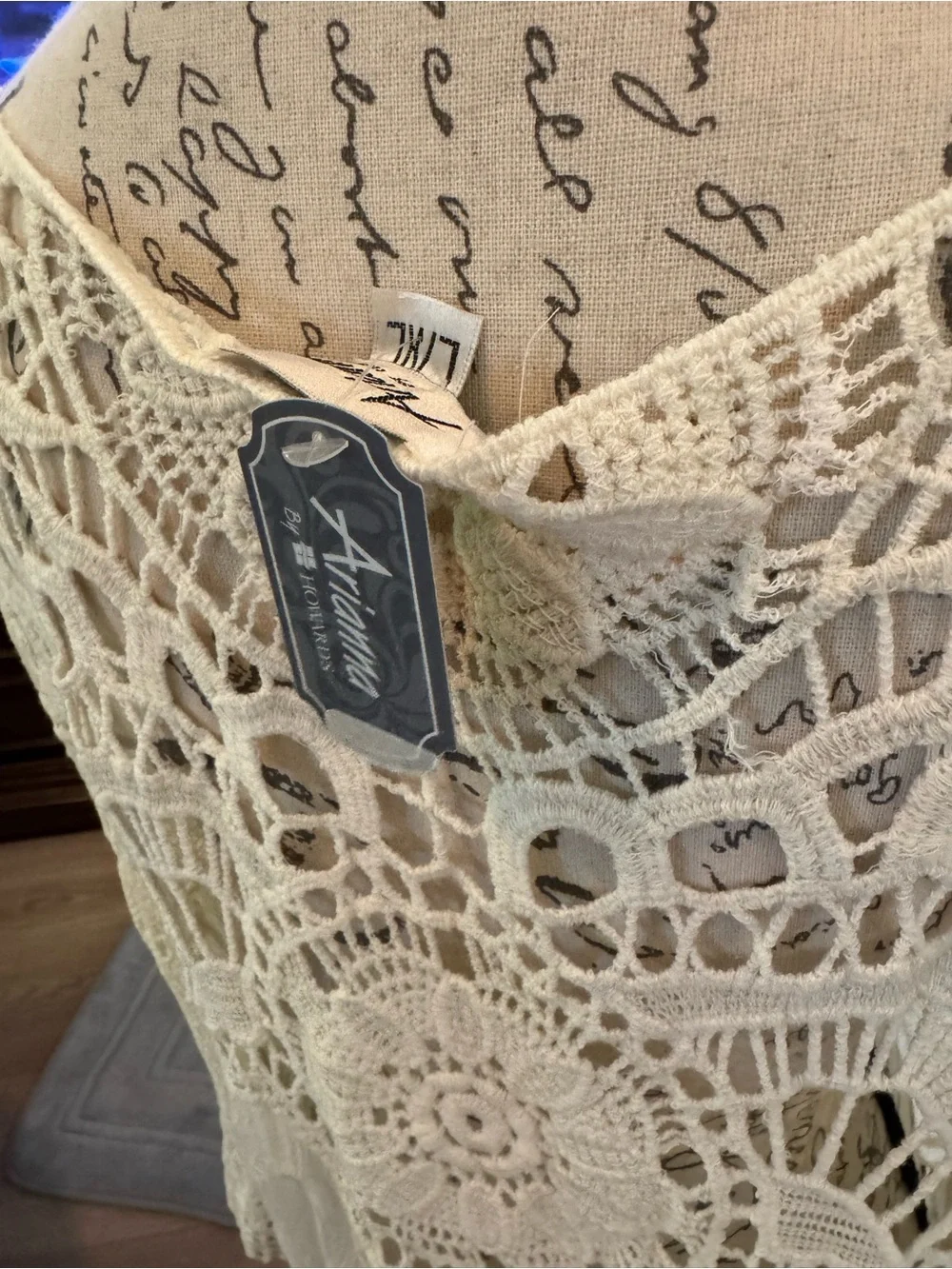Arianna l/xl nwt Crochet Lace Boho Tunic Top - Cream